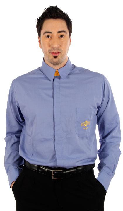 Camisa con cuello de vestir y alza cuello