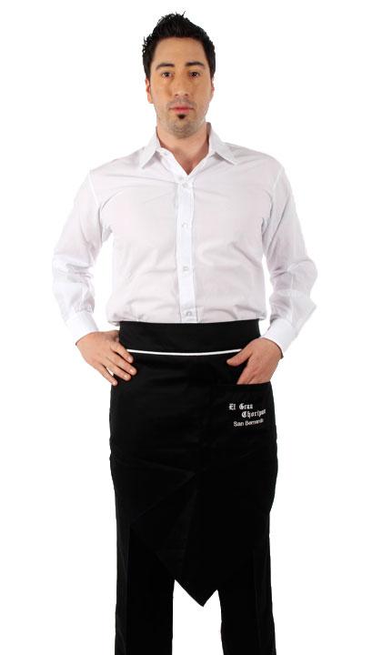 Delantal en pico con vivo