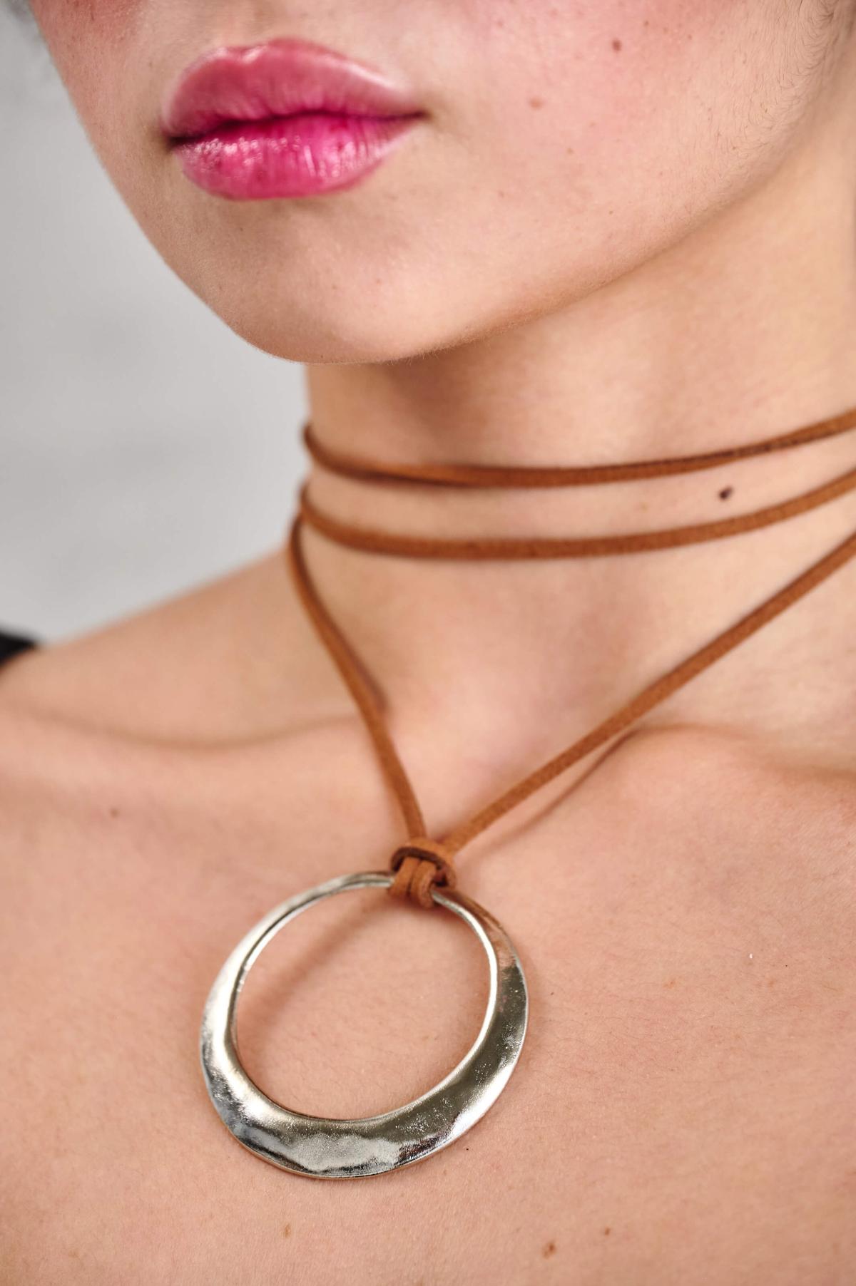 CHOCKER MOON