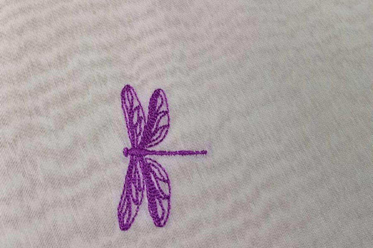 Voile Bordado Libelula Blanco Lila