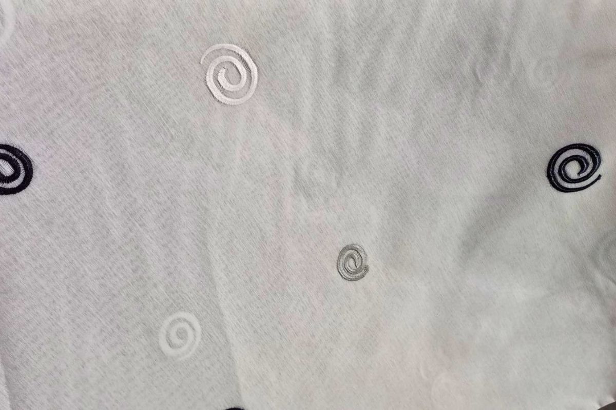 Voile Bordado Caracol Blanco Negro Gris