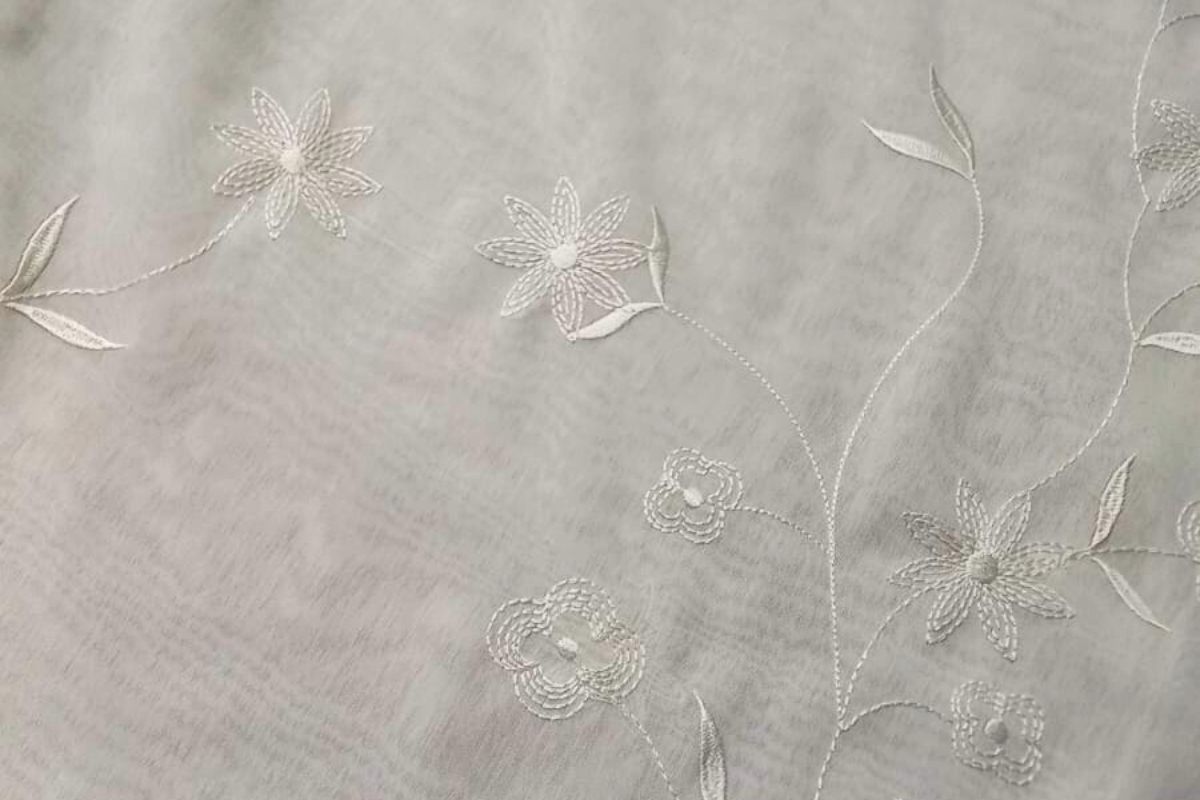 Voile Bordado Jardín Natural