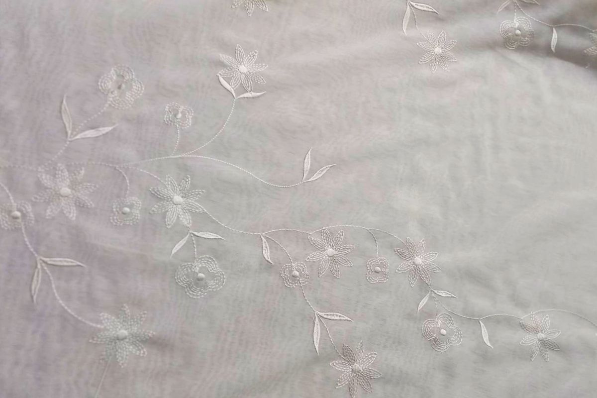 Voile Bordado Jardín Natural