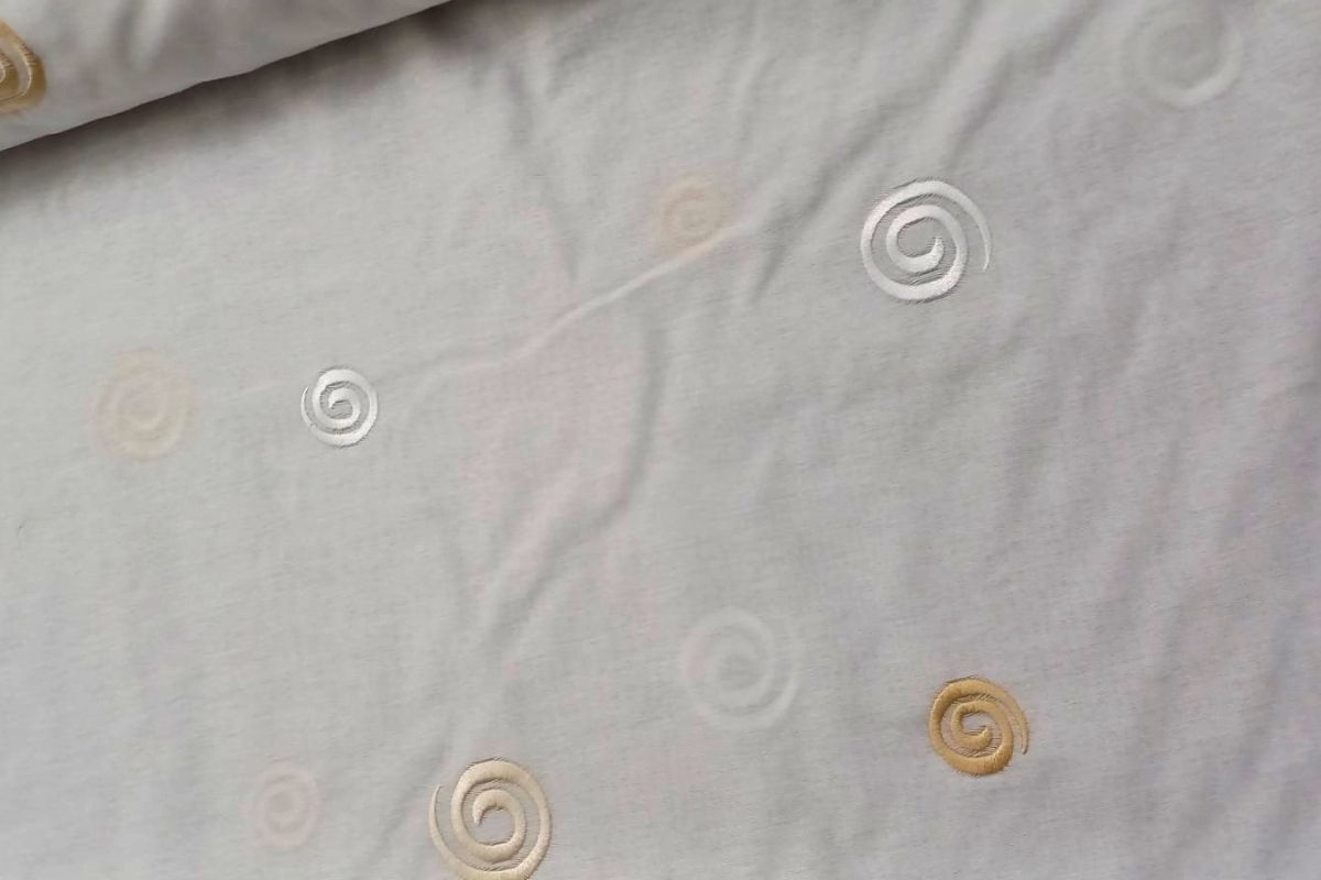 Voile Bordado Caracol Blanco Natural Beige