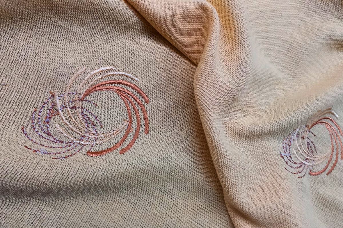 Gasa Bordada Eclipse Maíz Ladrillo