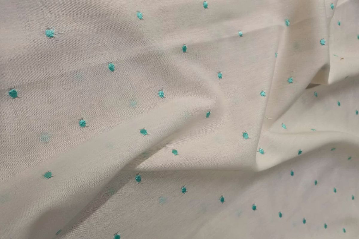 Voile Bordado Plumeti Natural Turquesa