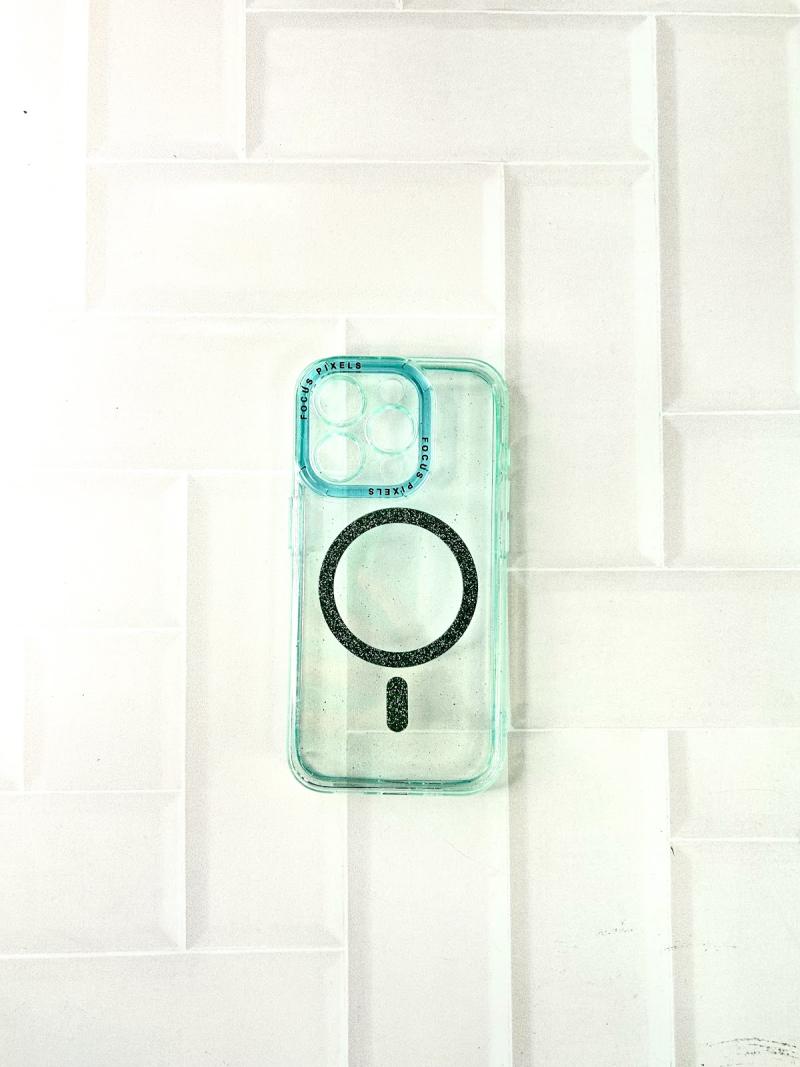 FUNDA TRANSPARENTE BRILLO CON MAGSAFE Y EMPAQUE IPH 17 PRO