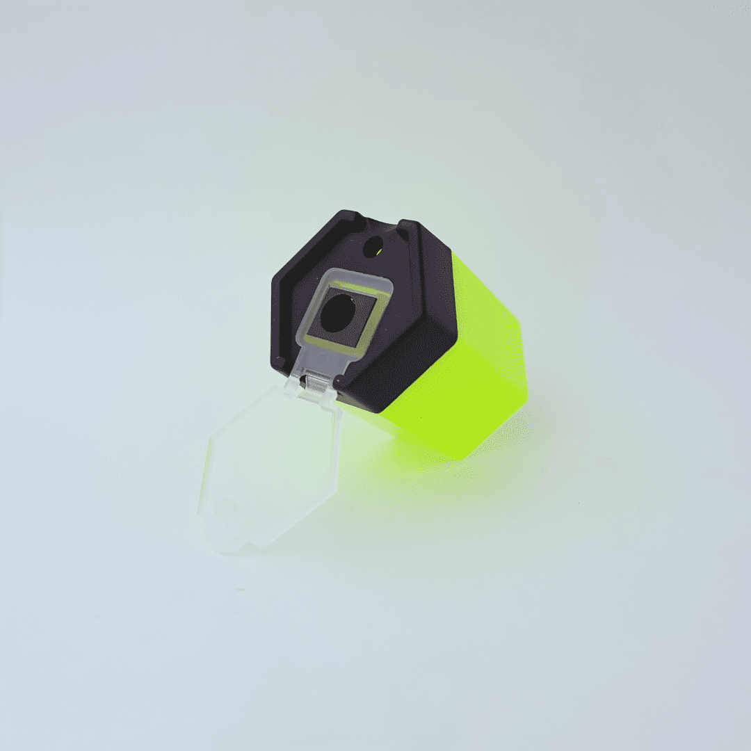 SACAPUNTAS HEXAGONAL C/DEPOSITO ARGENTO FLUO XUND