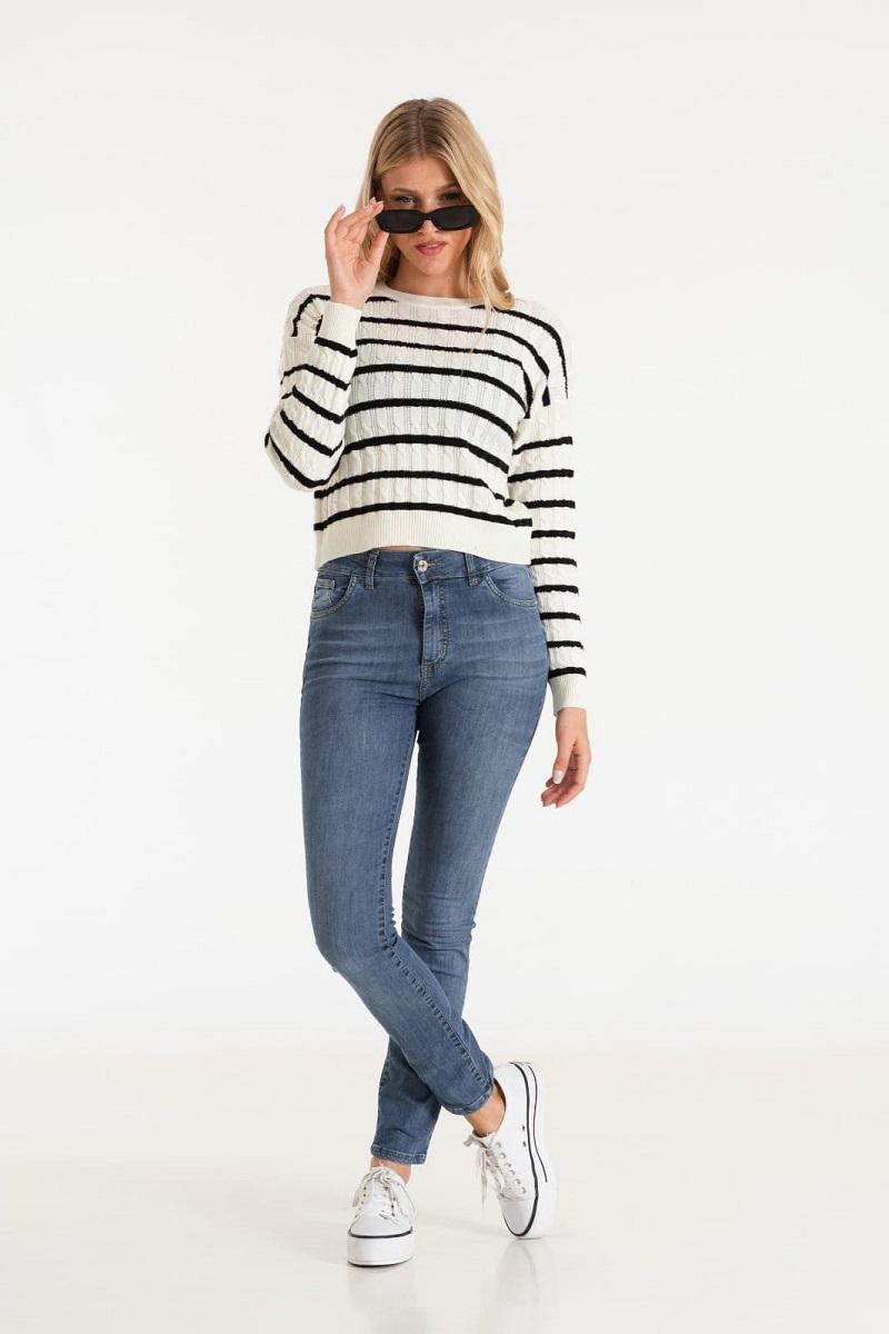 SURAH SWEATER RAYAS 240 W23
