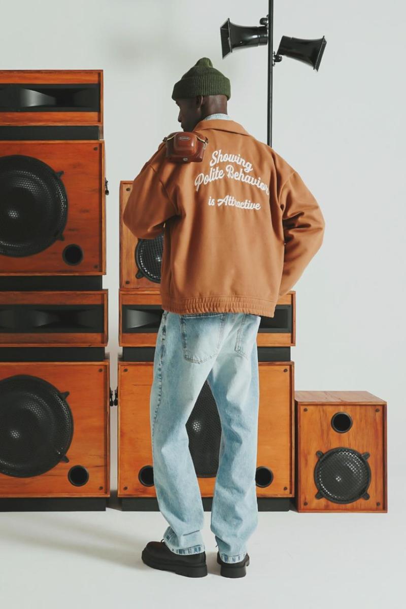 BATUK CAMPERA STRANGE W24