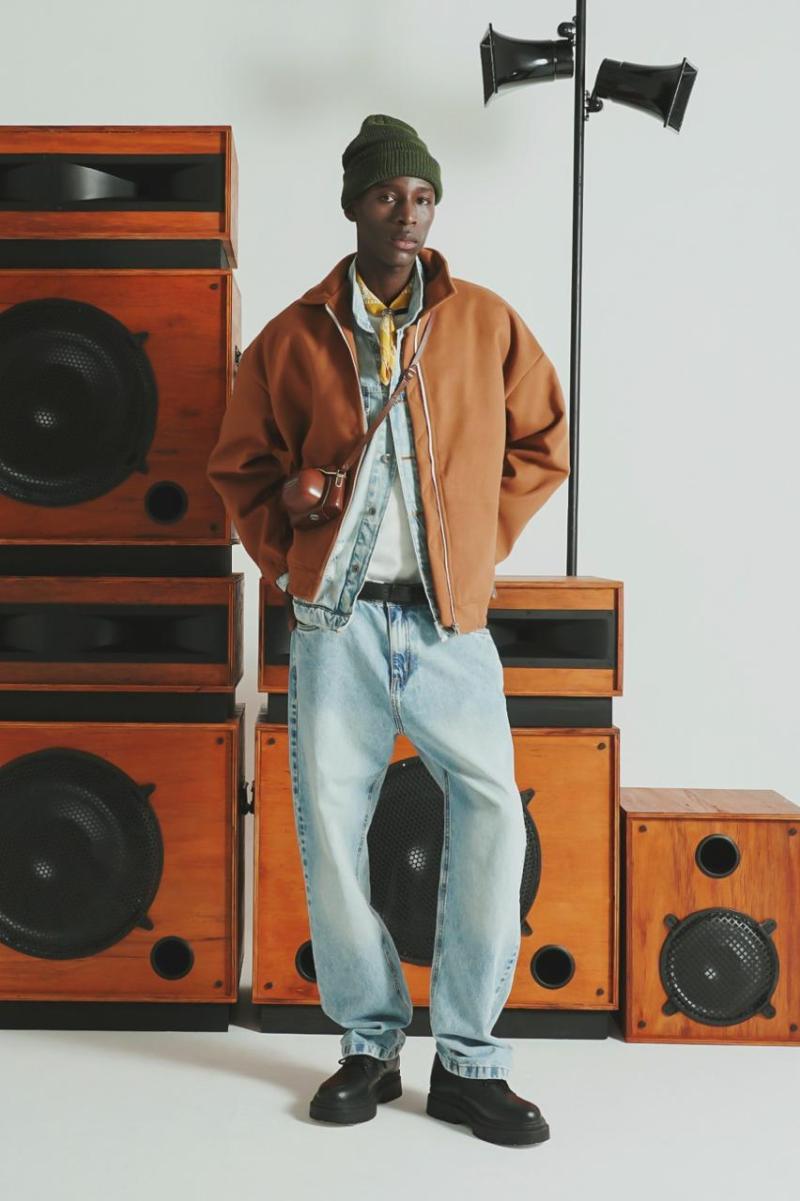 BATUK CAMPERA STRANGE W24