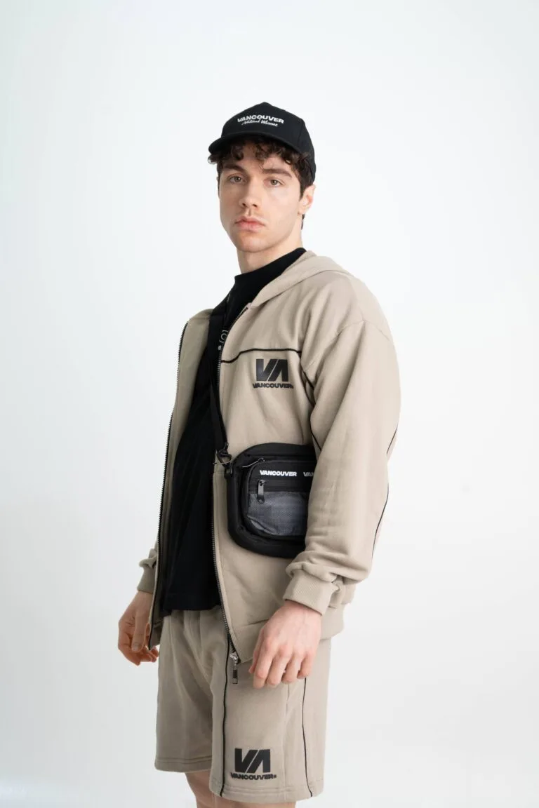 VANCOUVER CAMPERA FAIAL V26