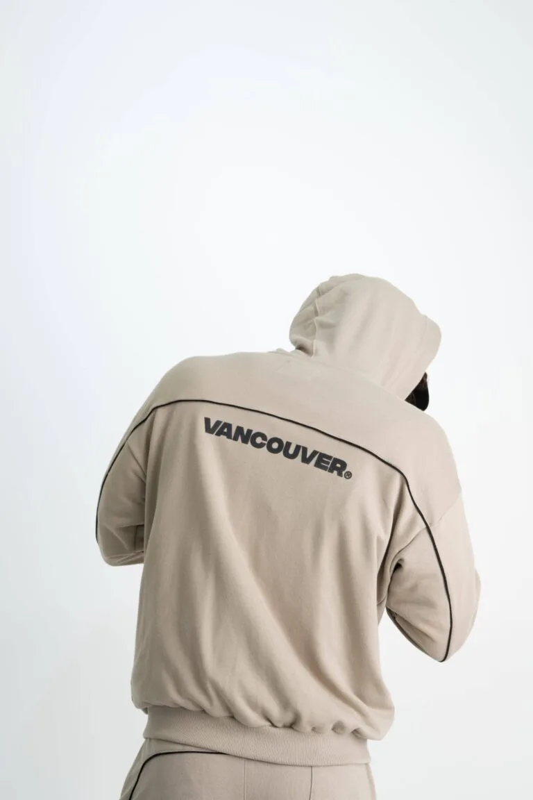 VANCOUVER CAMPERA FAIAL V26