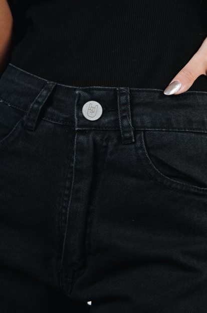 PINK ROCK SHORT CARTER V25