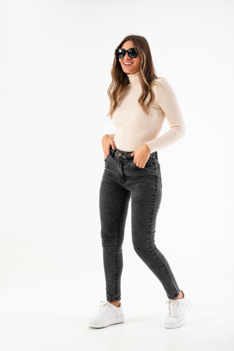 SURAH JEANS CHUPIN MARIA W24