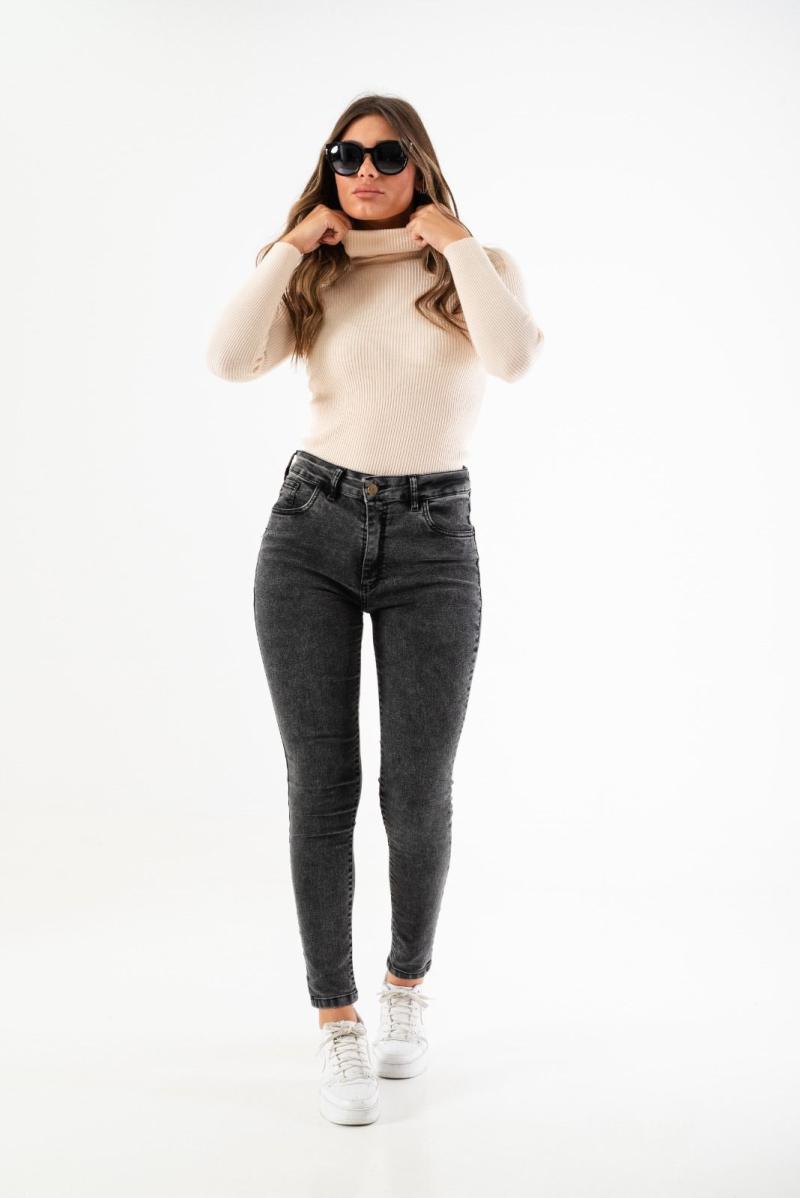 SURAH JEANS CHUPIN MARIA W24