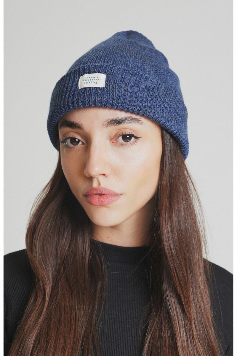 BATUK WOMAN GORRO LANA LISO	W23