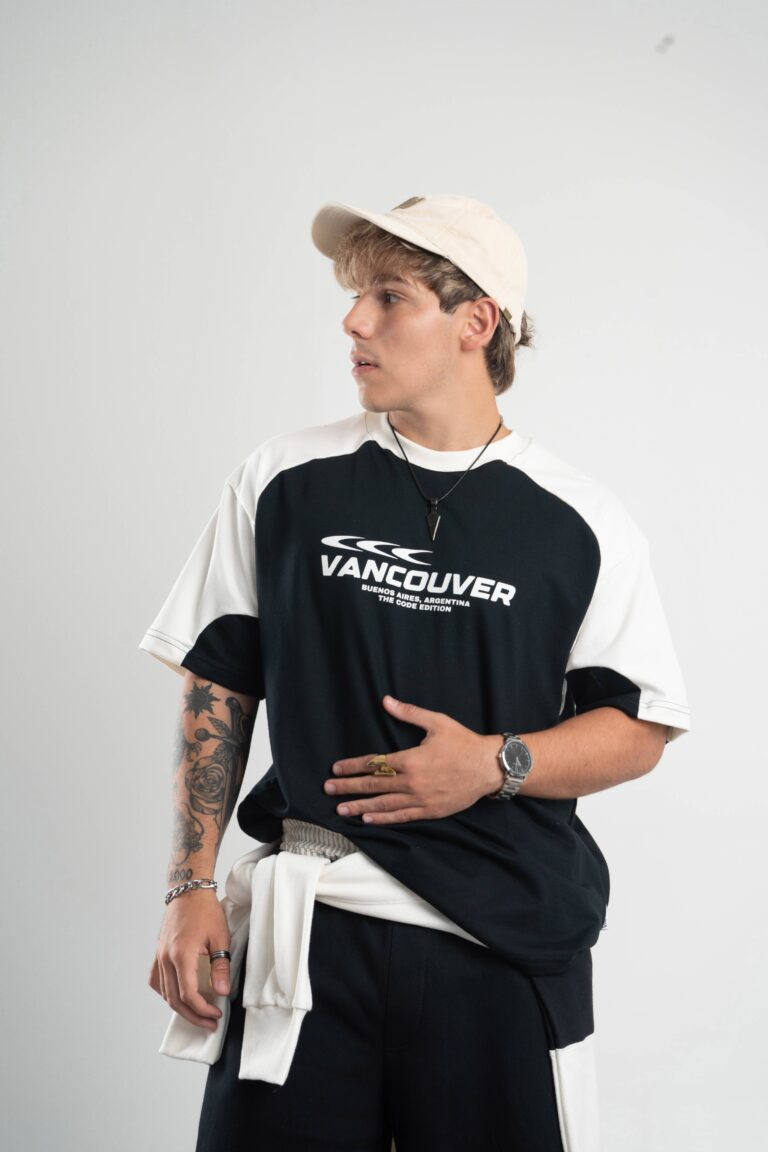 VANCOUVER REMERA LOOP OVERSIZE EST. W26