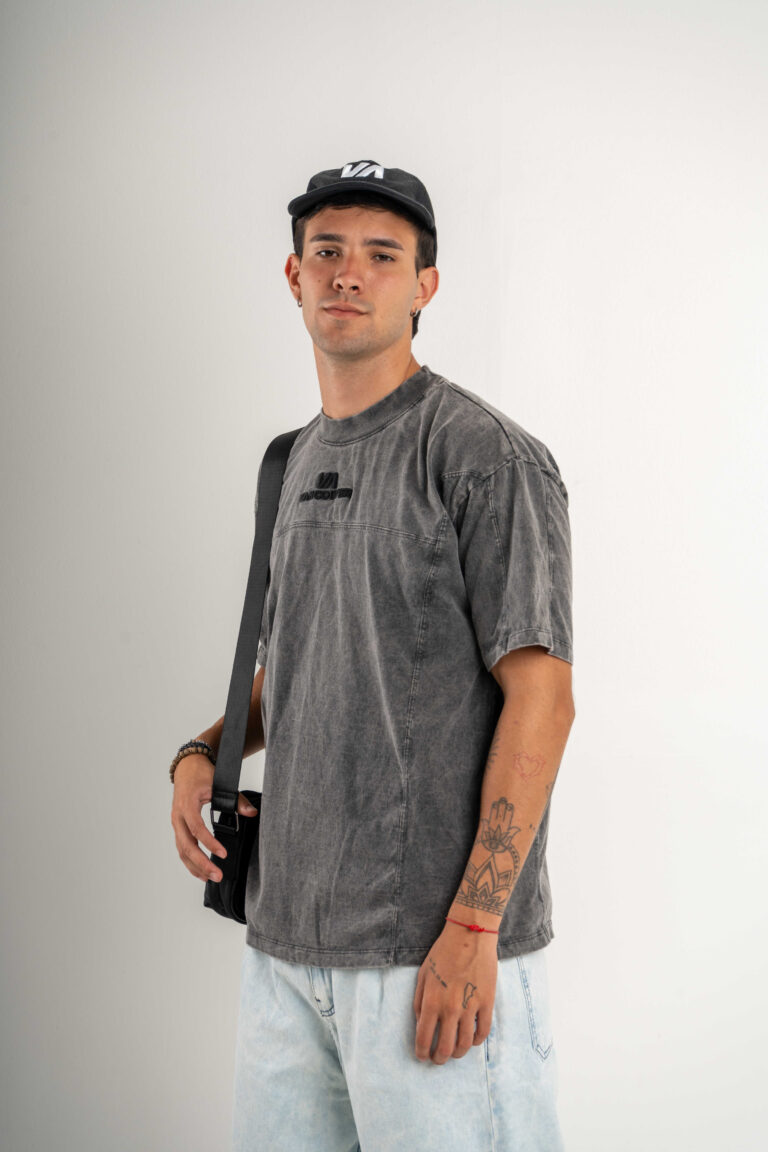 VANCOUVER REMERA MC MIND PRELAVADA W26