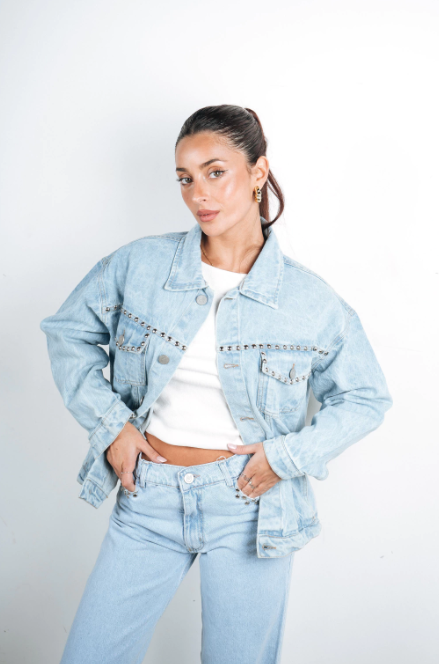 PINK ROCK JEANS JACKET OVER MOSS W26