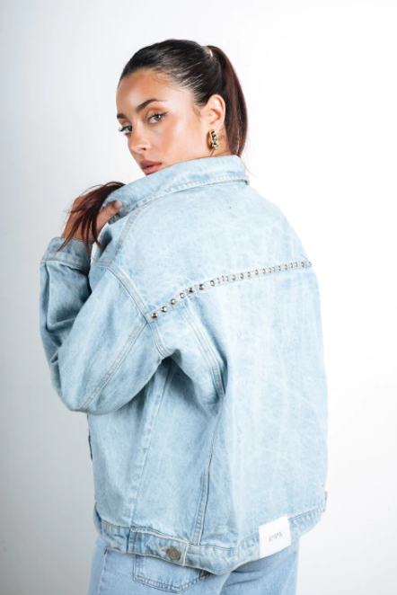 PINK ROCK JEANS JACKET OVER MOSS W26