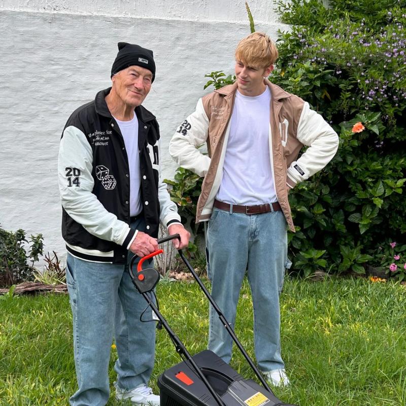 VANCOUVER CAMPERA BAD UNIVERSITARIA W24