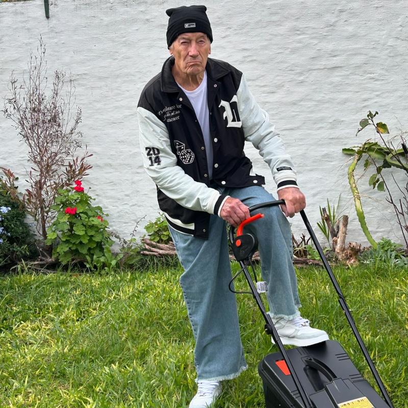 VANCOUVER CAMPERA BAD UNIVERSITARIA W24