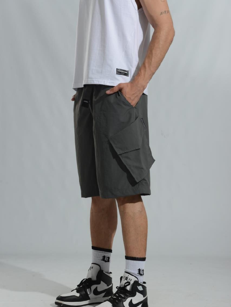 VANCOUVER BERMUDA DISTURB