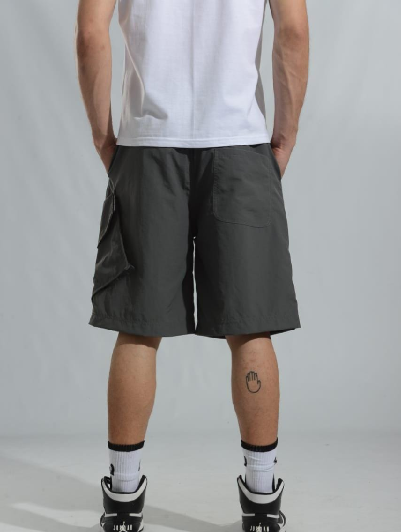 VANCOUVER BERMUDA DISTURB