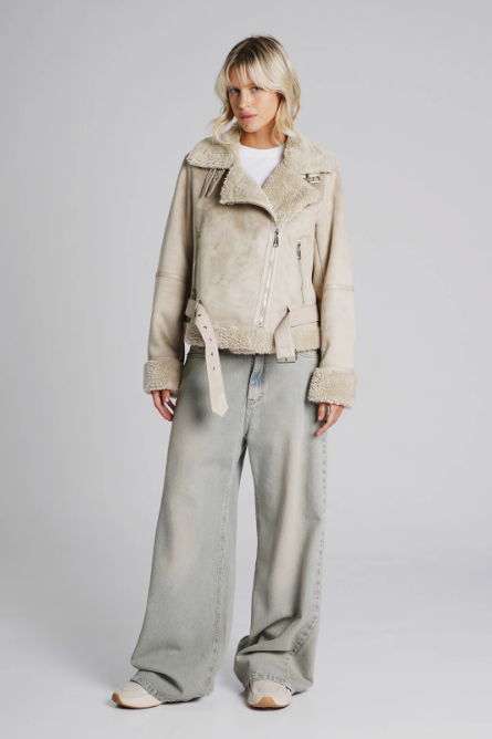 BATUK WOMAN CAMPERA AZUCENA LISO W25