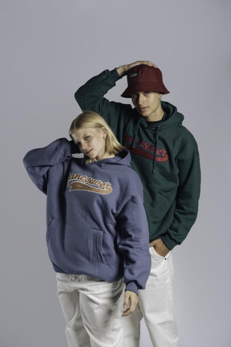 VANCOUVER BUZO FUZZY W24