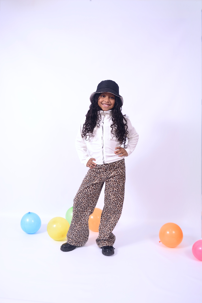 ALEXIS JEANS NA WIDE LEG ANIMAL PRINT W24