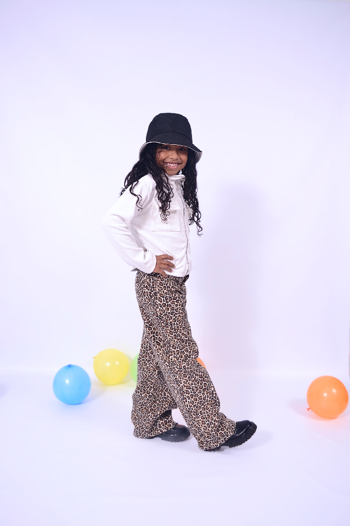 ALEXIS JEANS NA WIDE LEG ANIMAL PRINT W24