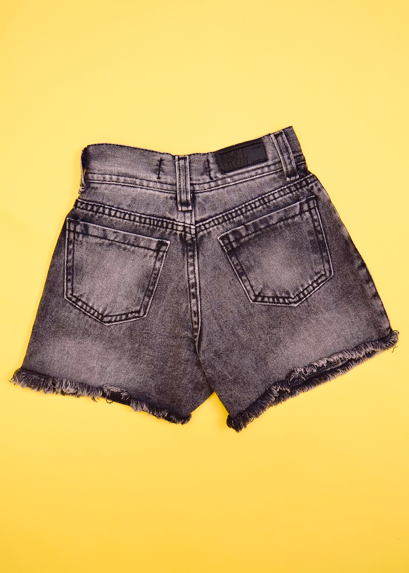 ALEXIS SHORT NA NEGRO LAVADO C/BRILLO V25