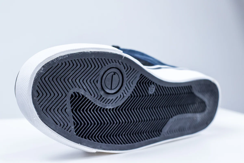 OCN ZAPATILLA H LOW AIR V25