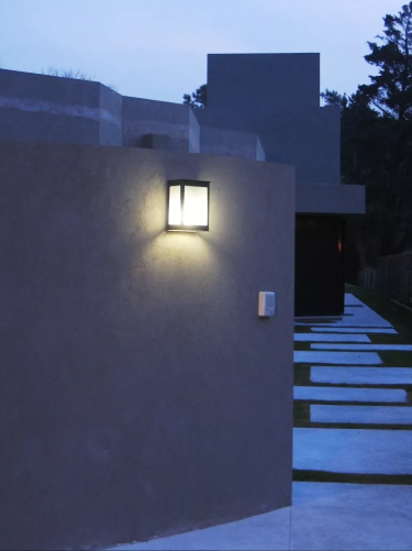 Farol 3 Caras Apto Intemperie Para LED E27