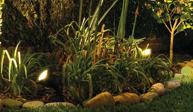 Estaca Aluminio Exterior Con Dicroica LED 7W