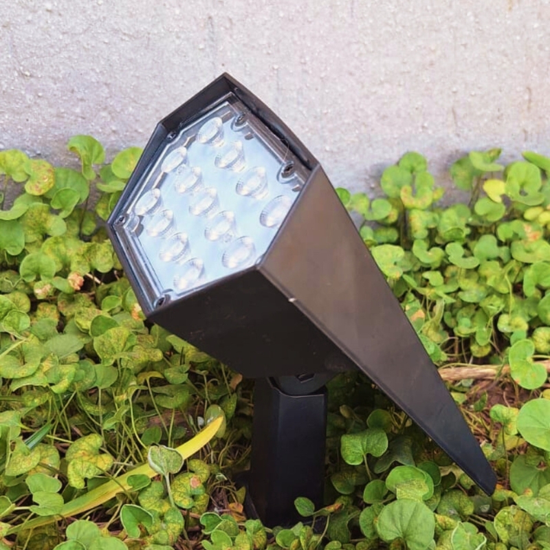 Estaca Solar Exterior Para Jardin Ip65 Yarlux Luz Rgb
