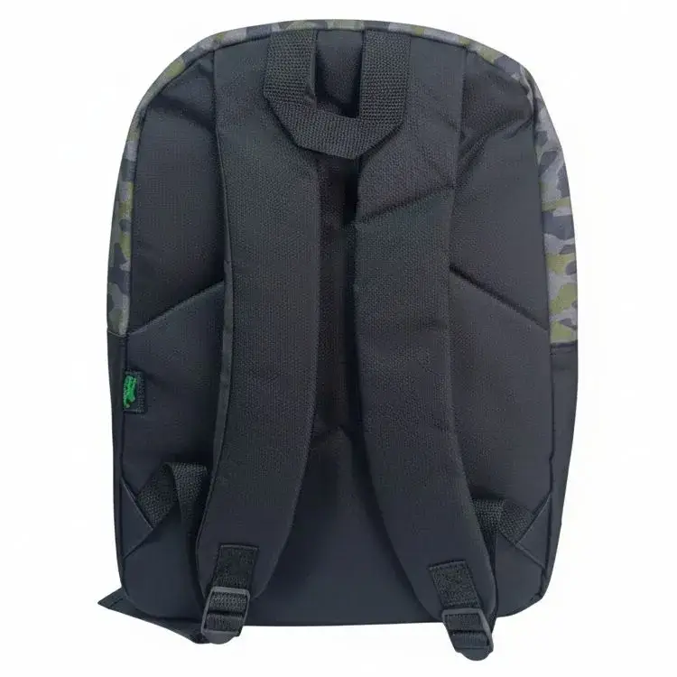 Mochila Iguana de 17 pulgadas donde entran carpetas número 3 y cuadernos grandes.