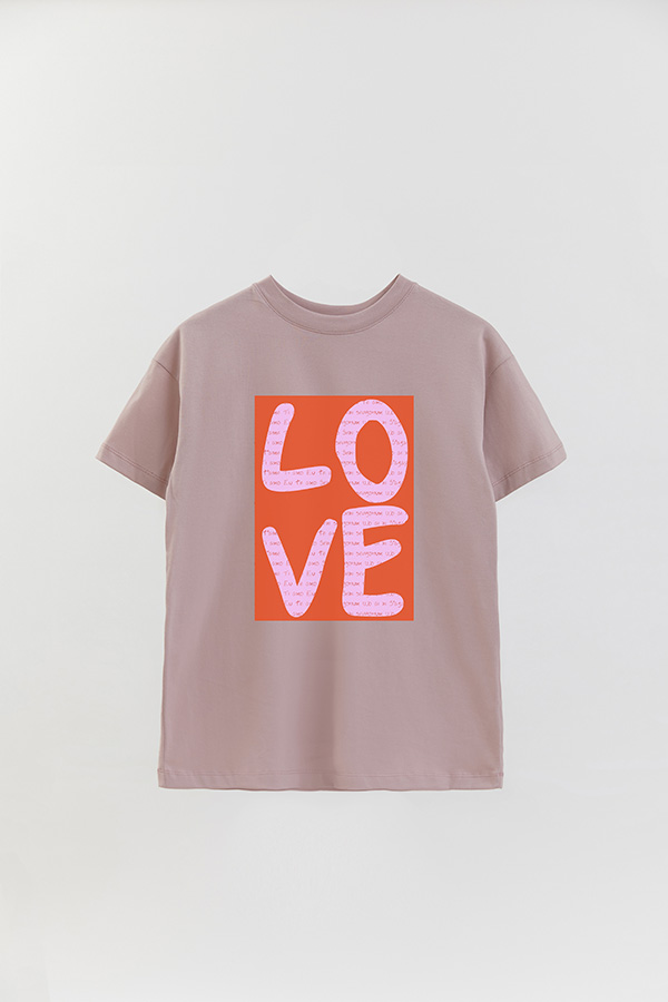 REMERA OVER ESTAMPADA LOVE
