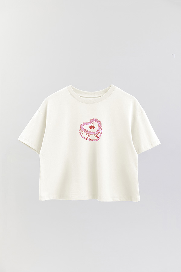 REMERA CROP ESTAMPADA VALENTINE CAKE 1