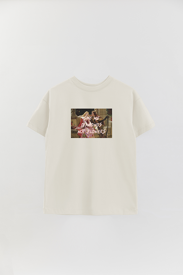 REMERA OVER ESTAMPADA ART COLLECTION 89 GIVE ME DIAMONDS