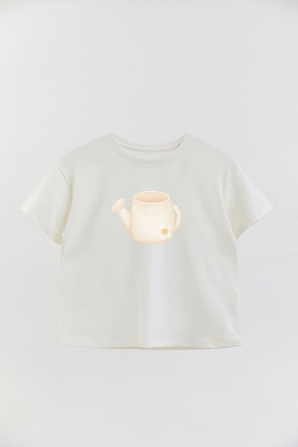 REMERA GIRL OVER HARVEST CAT WATERING CAN