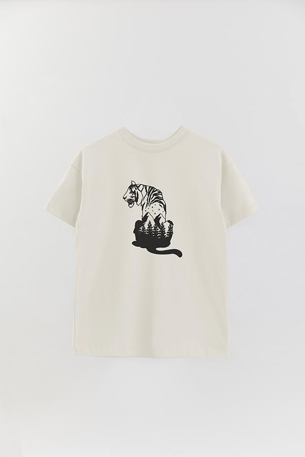 REMERA OVER ESTAMPADA TGR TIGER MOUNTAIN