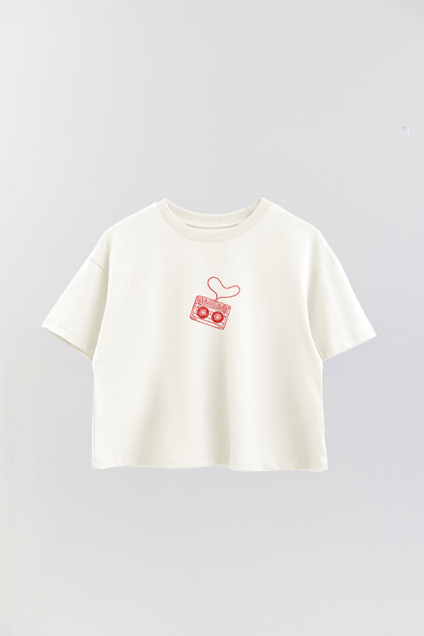 REMERA CROP ESTAMPADA VALENTINE TAPE