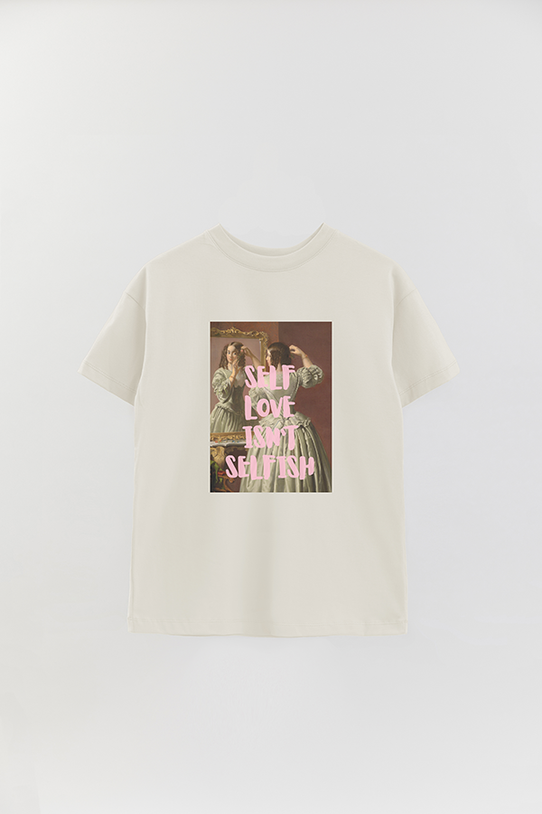 REMERA OVER ESTAMPADA ART COLLECTION 63 SELF LOVE ISN'T SELFISH