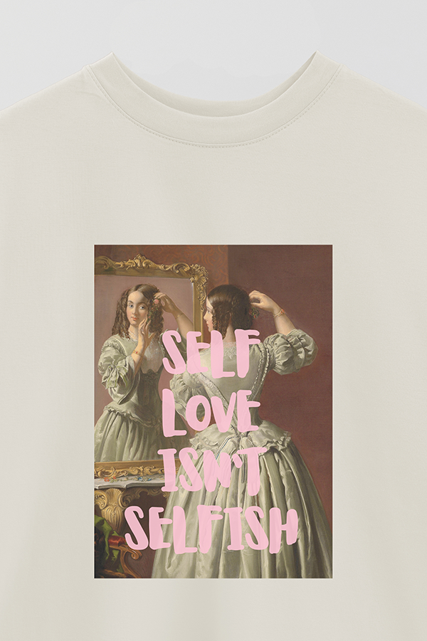 REMERA OVER ESTAMPADA ART COLLECTION 63 SELF LOVE ISN'T SELFISH