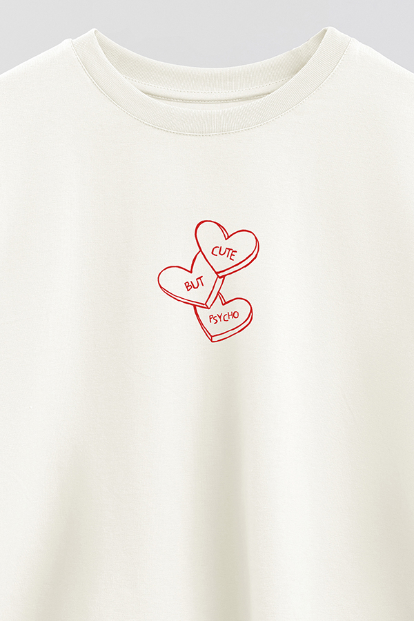 REMERA CROP ESTAMPADA VALENTINE PILLS