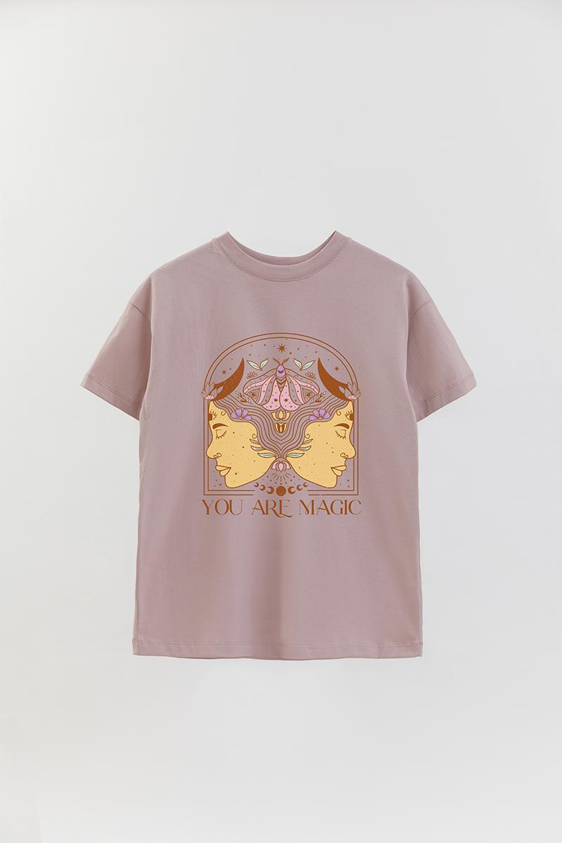 REMERA OVER ESTAMPADA MST YOU ARE MAGIC