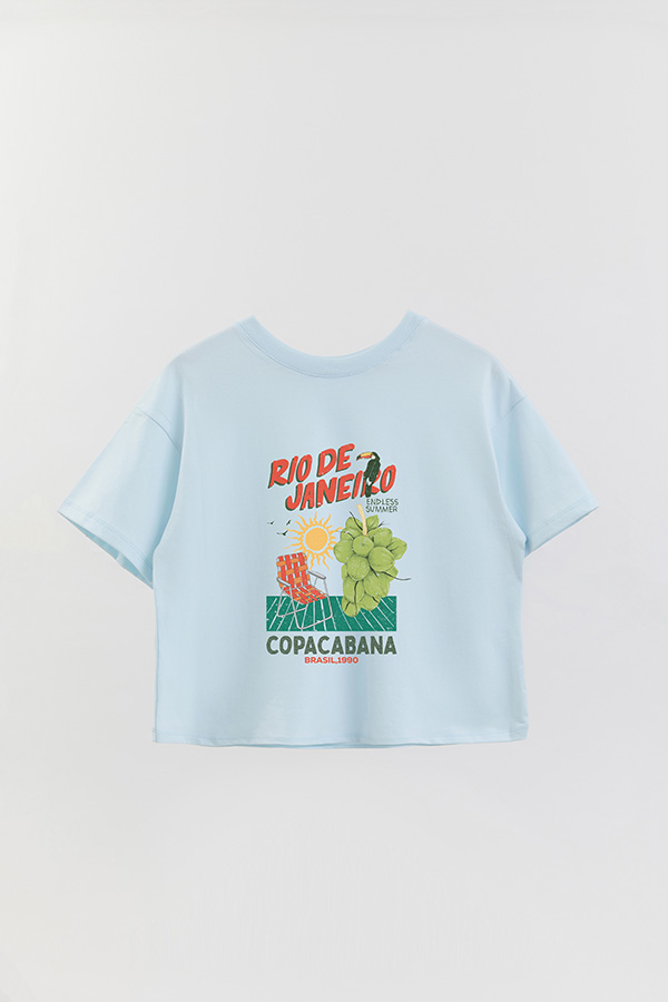 REMERA CROP ESTAMPADA RIO 1990